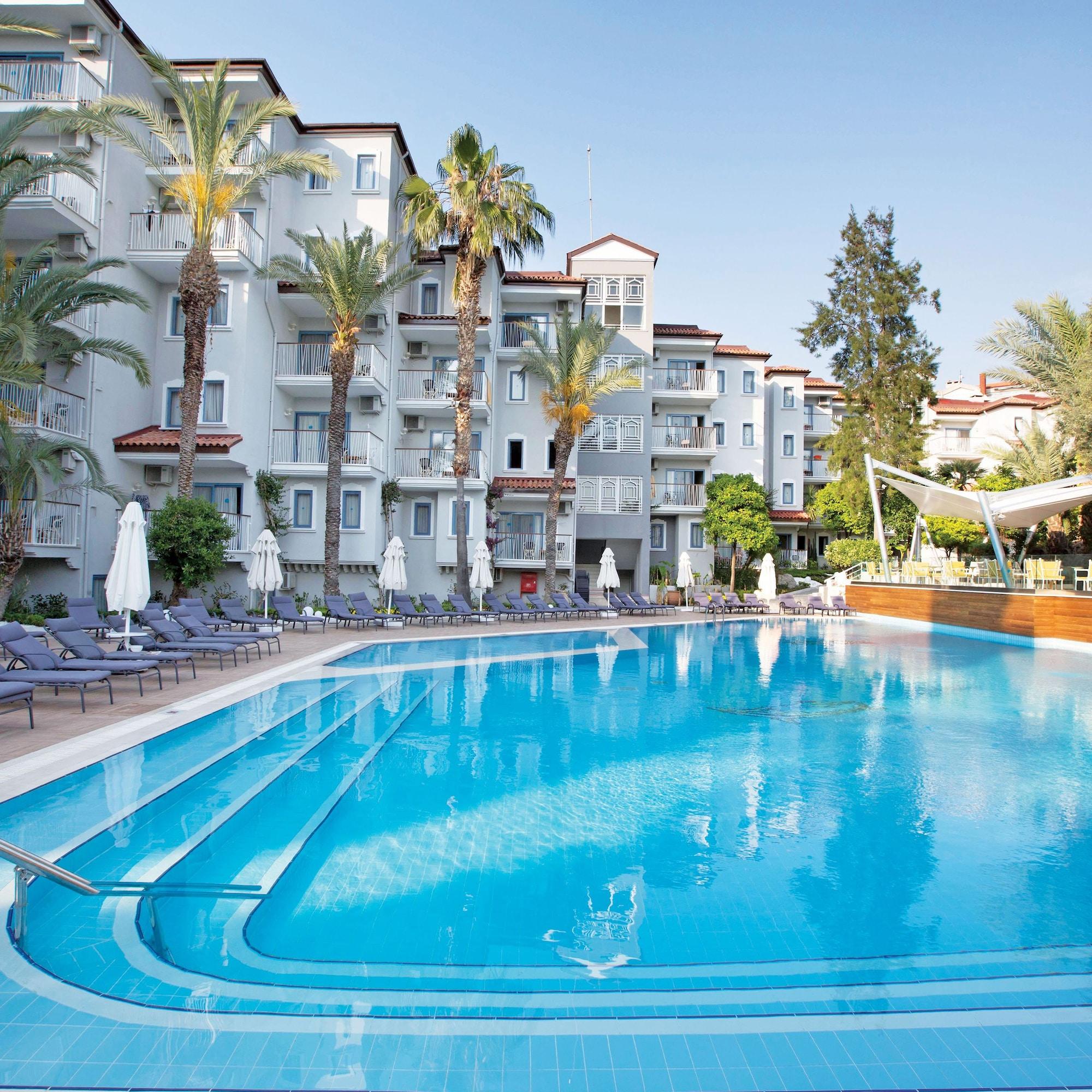 Paloma Marina Suites - Adult Only Kusadası Exteriör bild