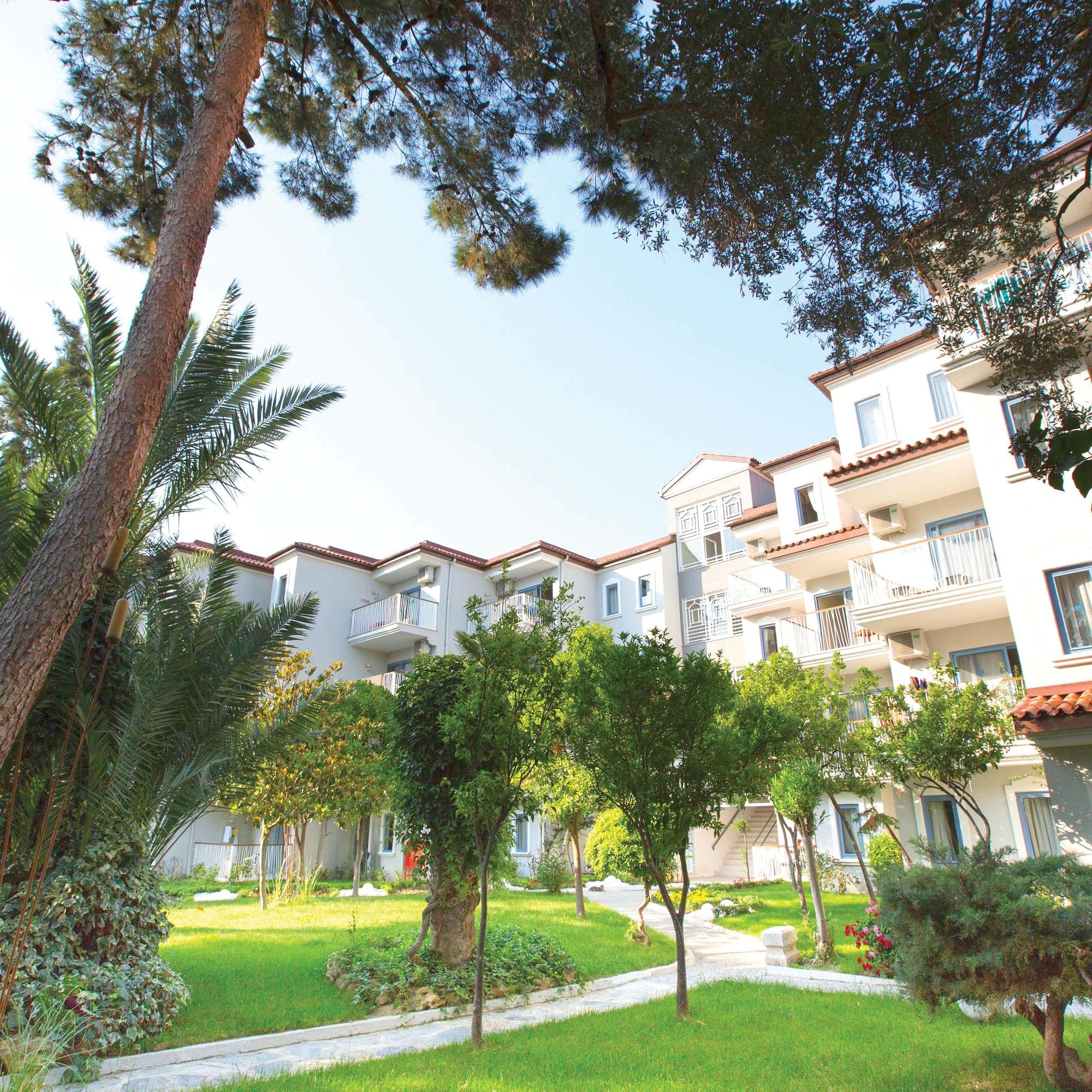 Paloma Marina Suites - Adult Only Kusadası Exteriör bild