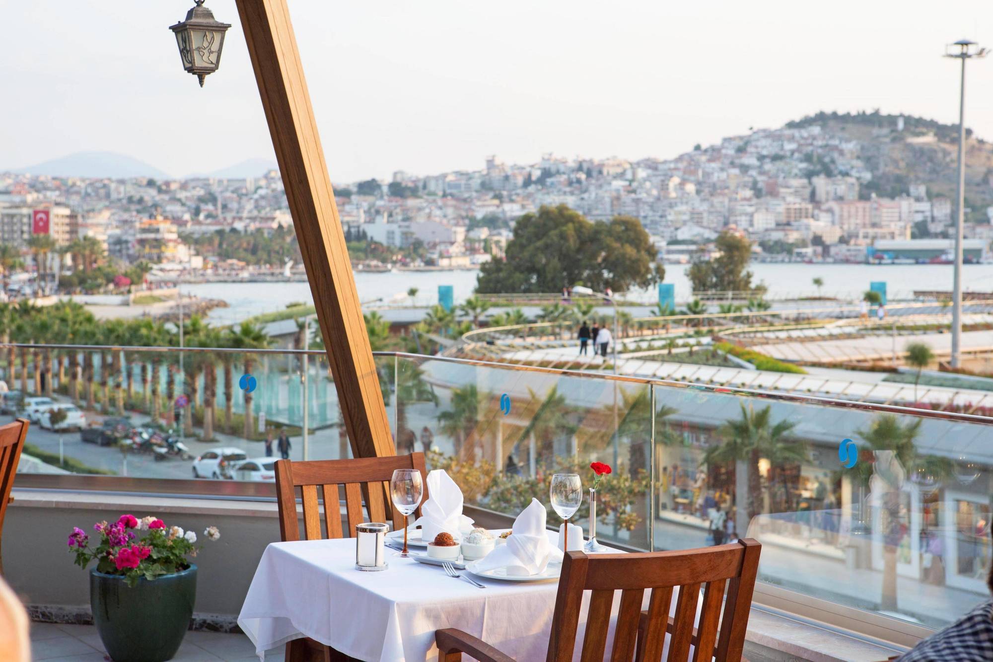 Paloma Marina Suites - Adult Only Kusadası Exteriör bild